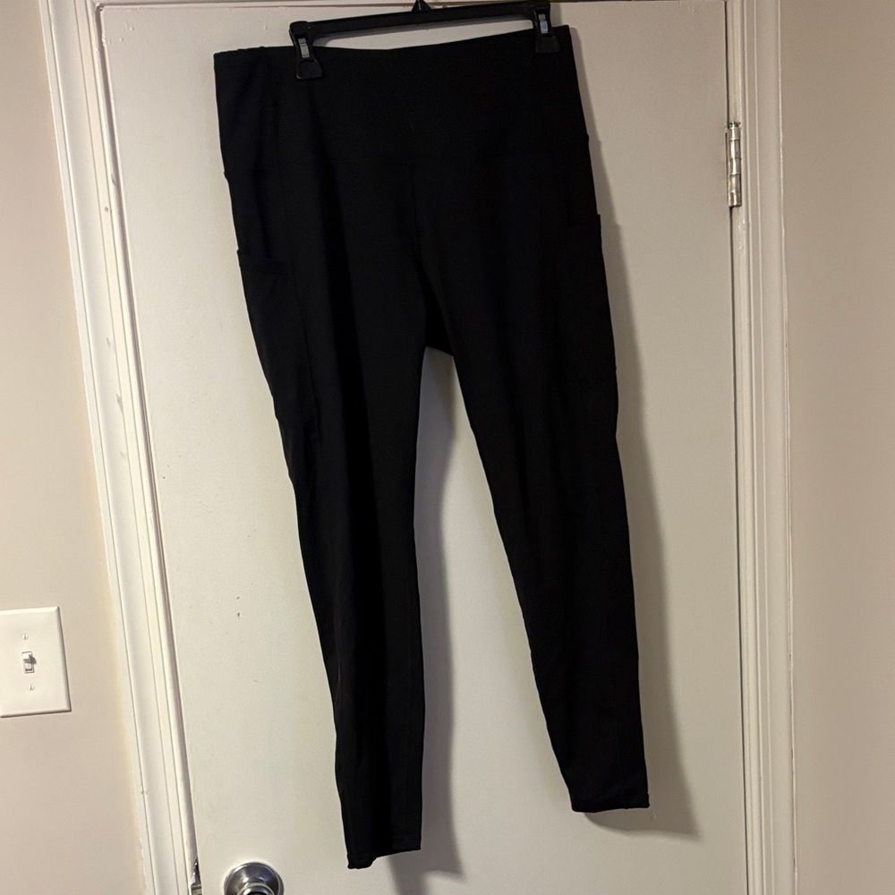 The gym people black high waisted leggings NWT